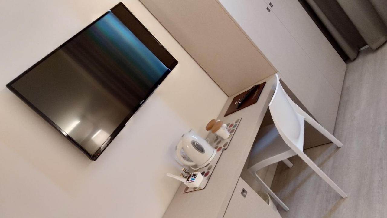 格利斯酒店 圣莫罗·托里尼塞 外观 照片