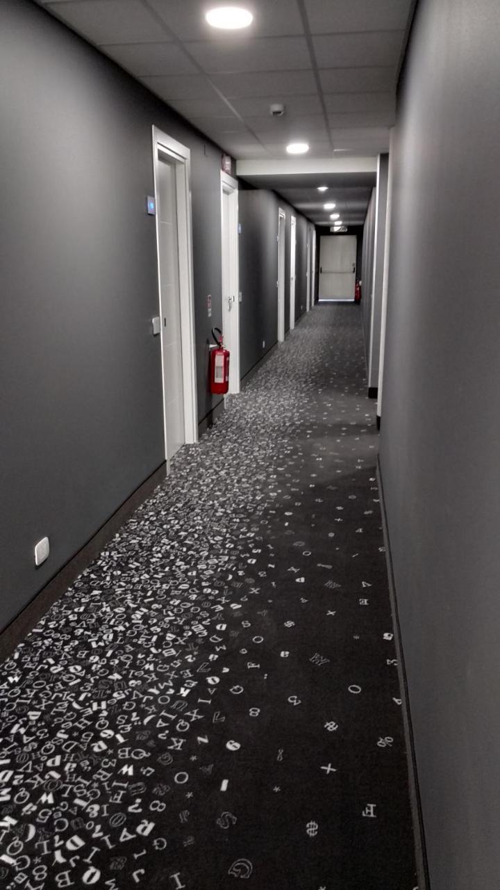 格利斯酒店 圣莫罗·托里尼塞 外观 照片